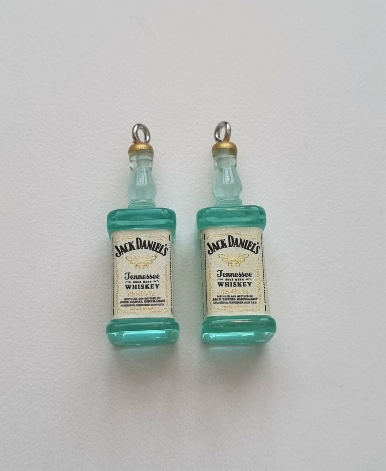 Jack Daniels miniatyrer, flaskor, miniflaskor Berlocker / hängen (2 st)