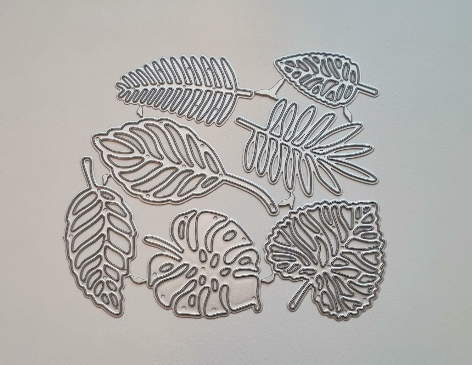 Scrapbooking, dies, cutting dies (7 st blad / löv)