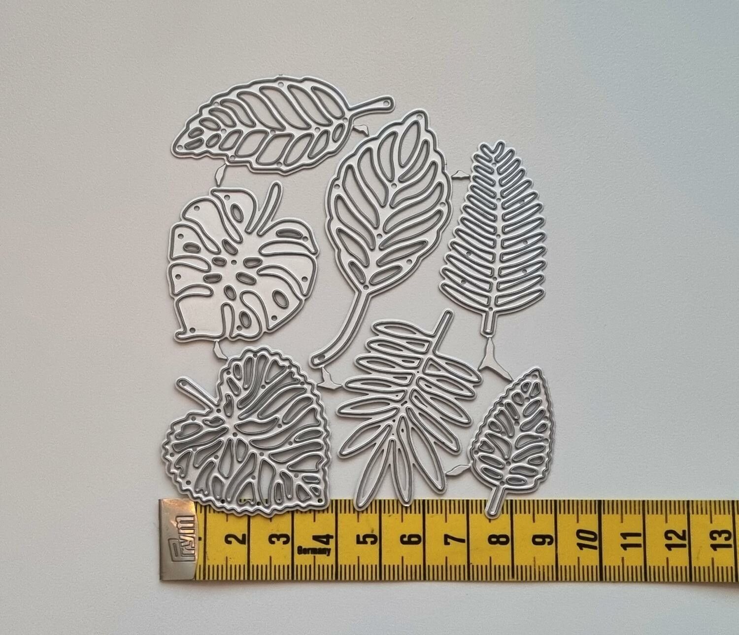 Scrapbooking, dies, cutting dies (7 st blad / löv)