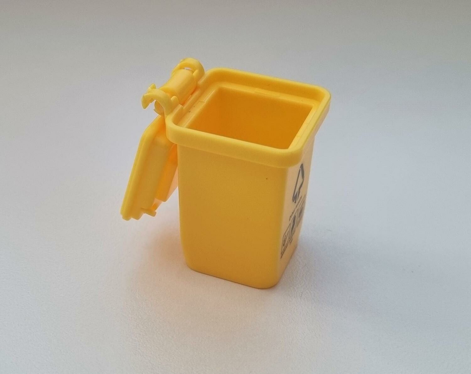 1 st Soptunna / sopkärl. Miniatyr för dockhus, tittskåp, tågräls mm (gul)