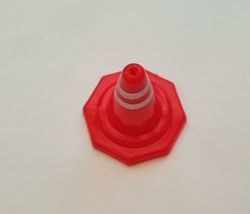 1 st vägkon / markeringskon / kon. Miniatyr för dockhus, tittskåp, tågräls mm