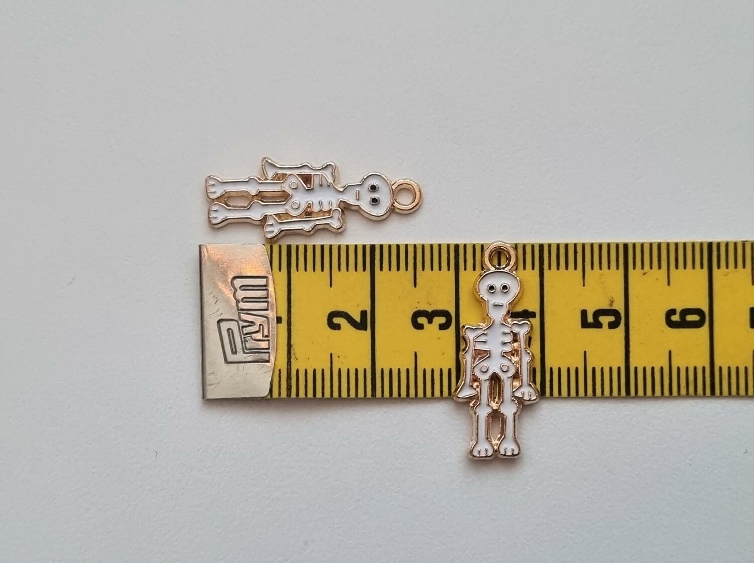 2 st Skelett, Skeleton. Berlocker / charms för smyckestillverkning