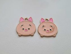 2 st Grisar Hängen / berlocker / charms till smyckestillverkning
