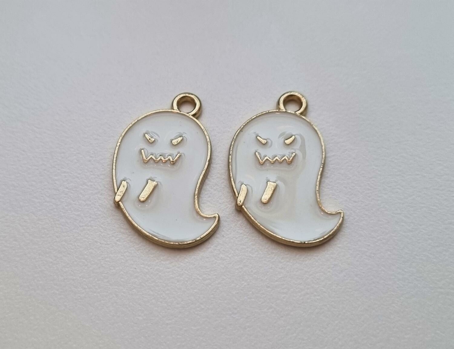 2 st Spöken, Gastar. Berlocker / charms för smyckestillverkning