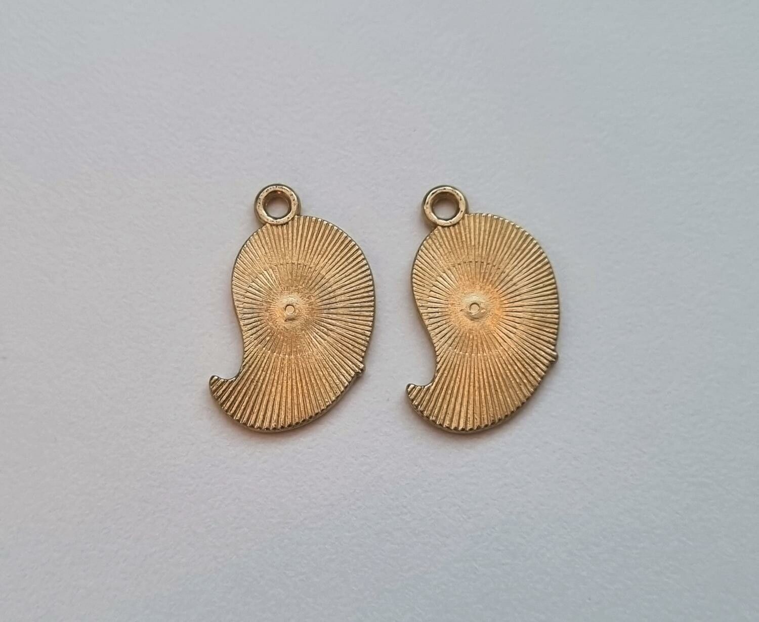 2 st Spöken, Gastar. Berlocker / charms för smyckestillverkning