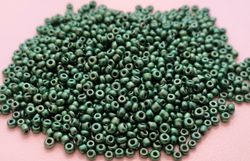 1000 små pärlor, fröpärlor, glaspärlor (2 mm) - Grönmetallic