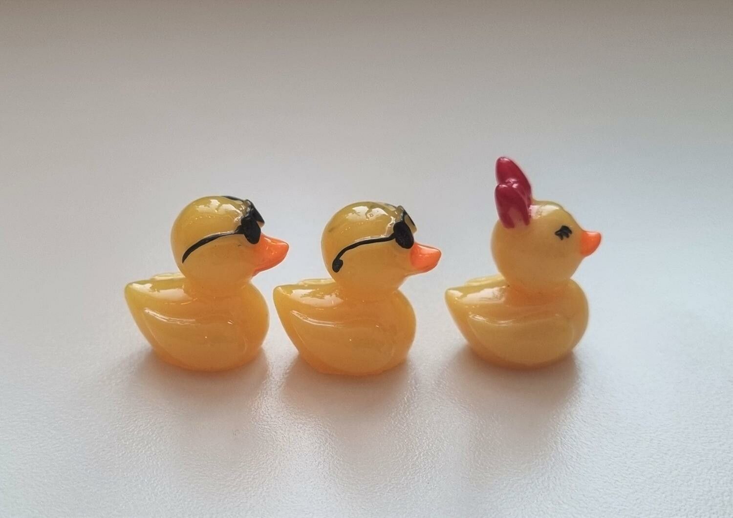 3 st Ankor, miniatyrer / figuriner för dockskåpet, tittskåp mm