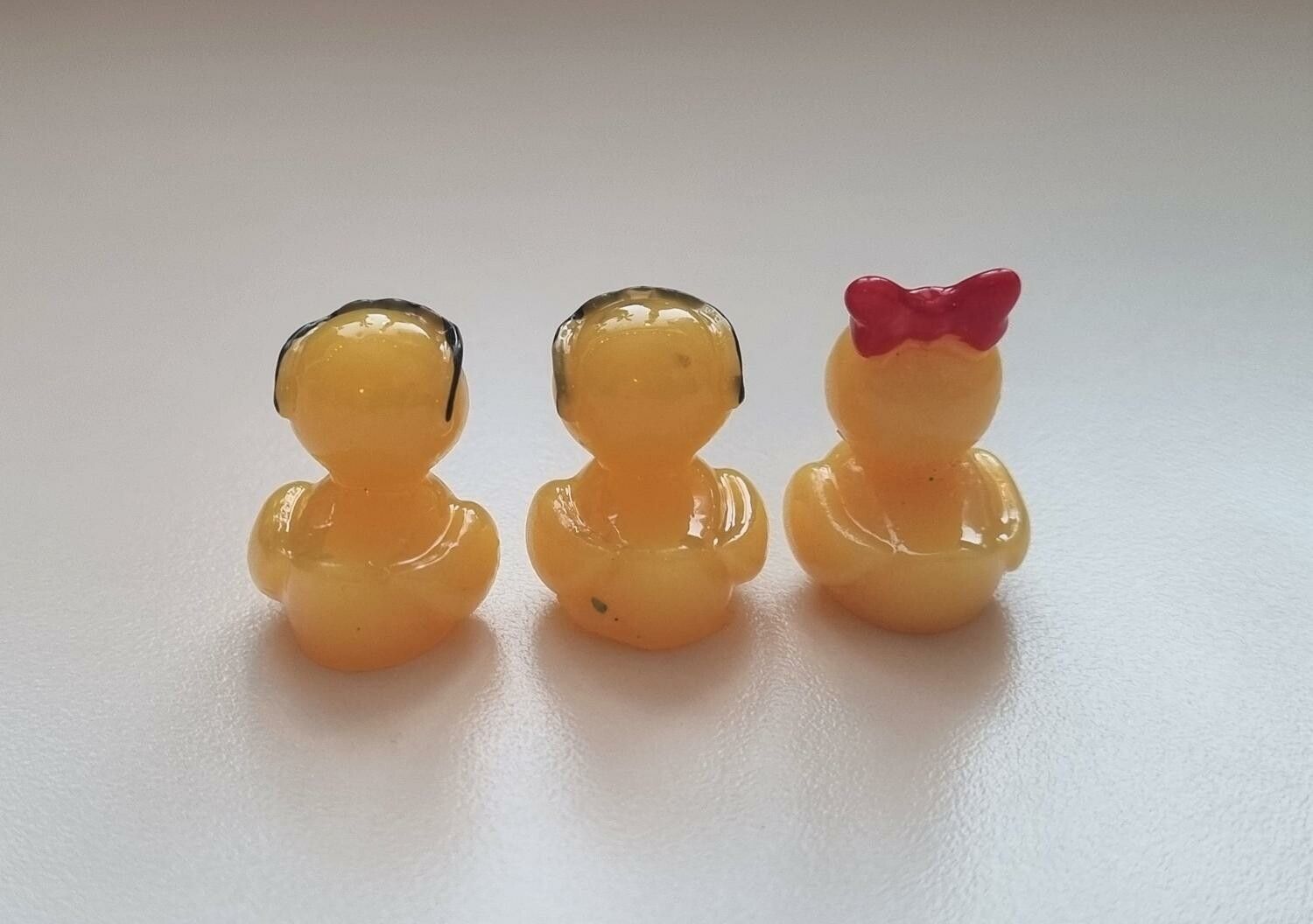 3 st Ankor, miniatyrer / figuriner för dockskåpet, tittskåp mm