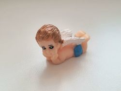 Pojke med änglavingar - Miniatyr / figurin för dockskåpet, tittskåp mm