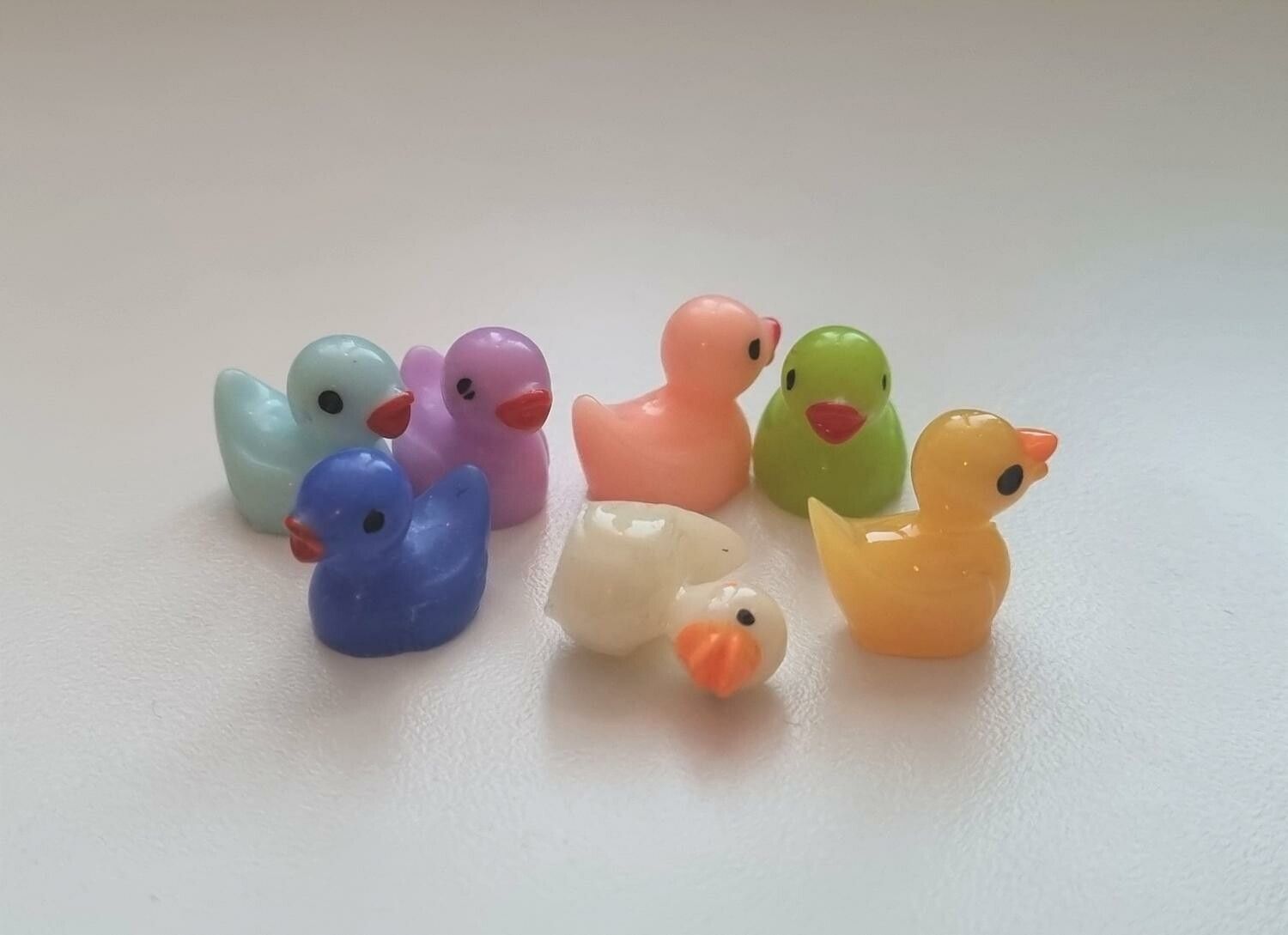 7 st Ankor - miniatyrer / figuriner för dockskåpet, tittskåp mm