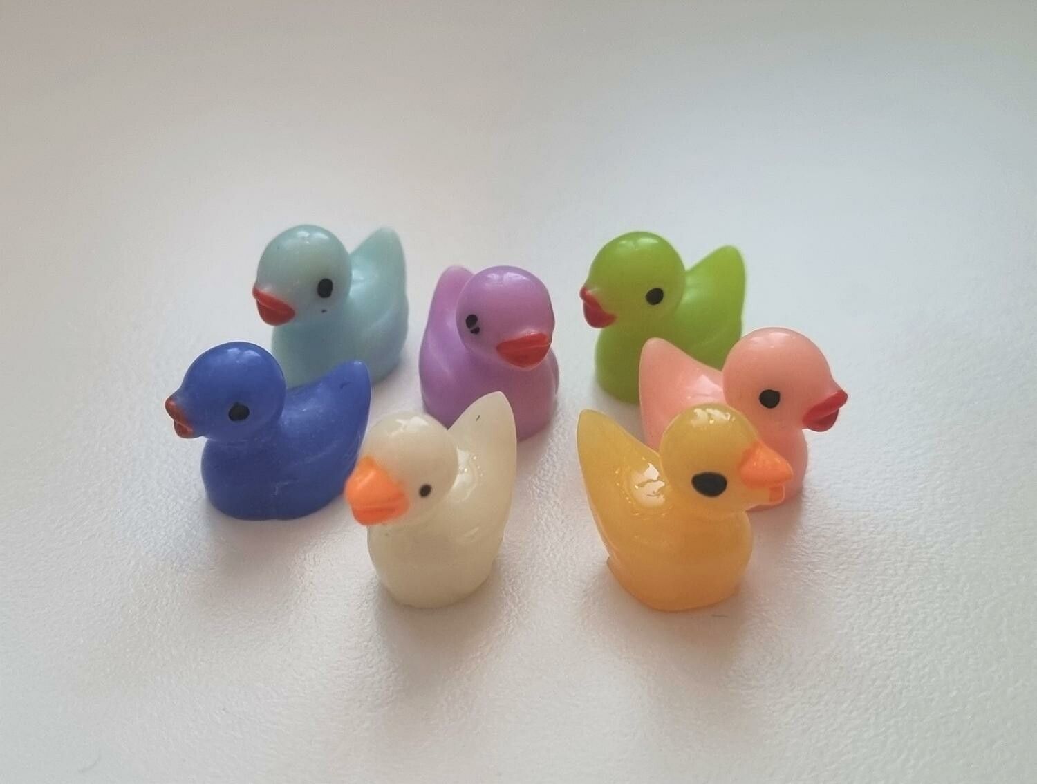 7 st Ankor - miniatyrer / figuriner för dockskåpet, tittskåp mm