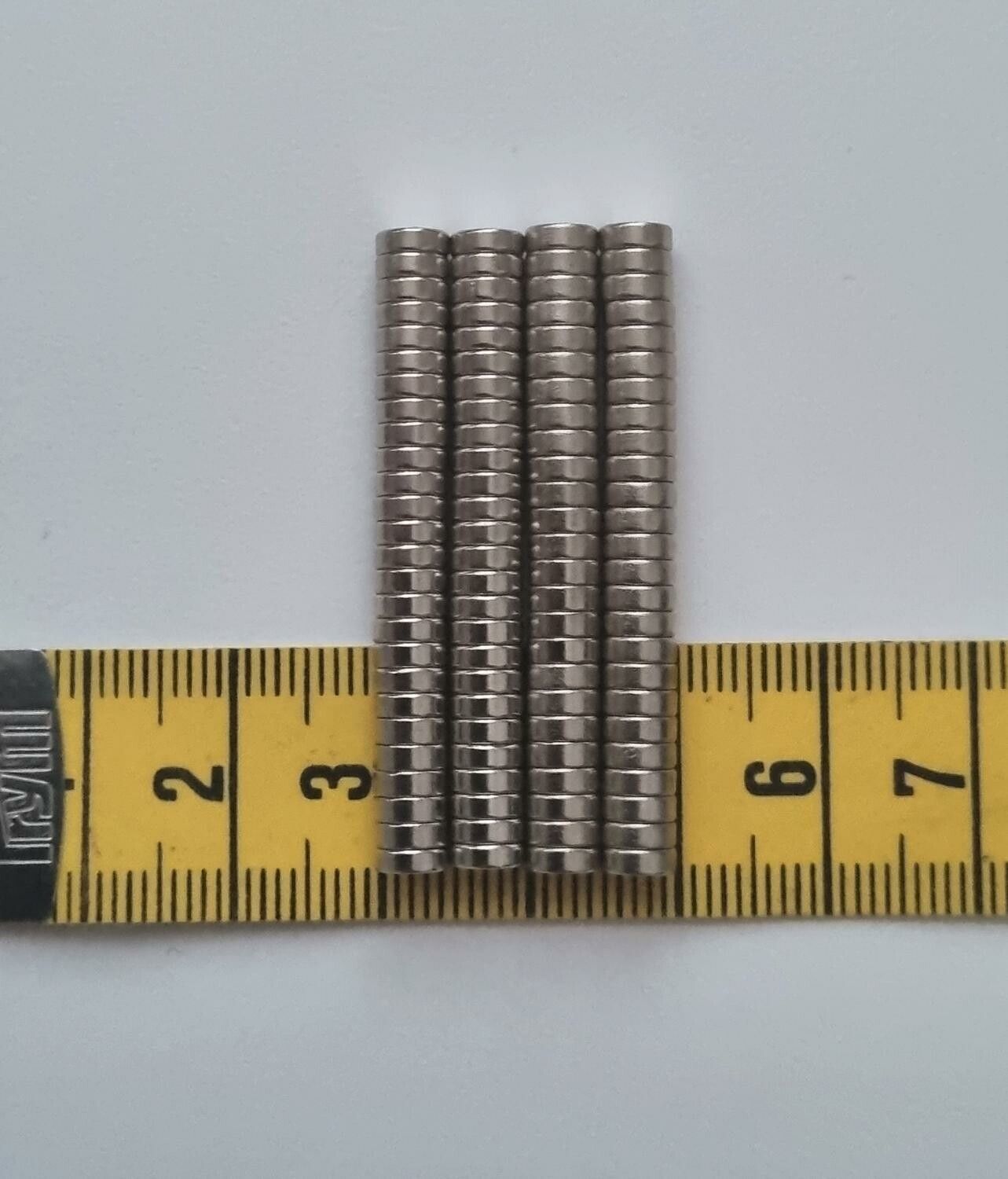 100 st Neodymium magneter (5x2 mm) runda magneter