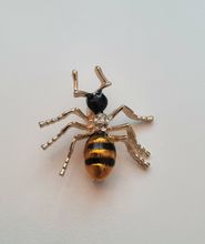 Brosch, Myra / insekt (ca 2,6 cm)