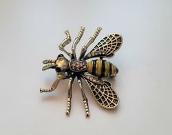 Brosch, Geting / insekt (ca 3,4 x 4,1 cm)