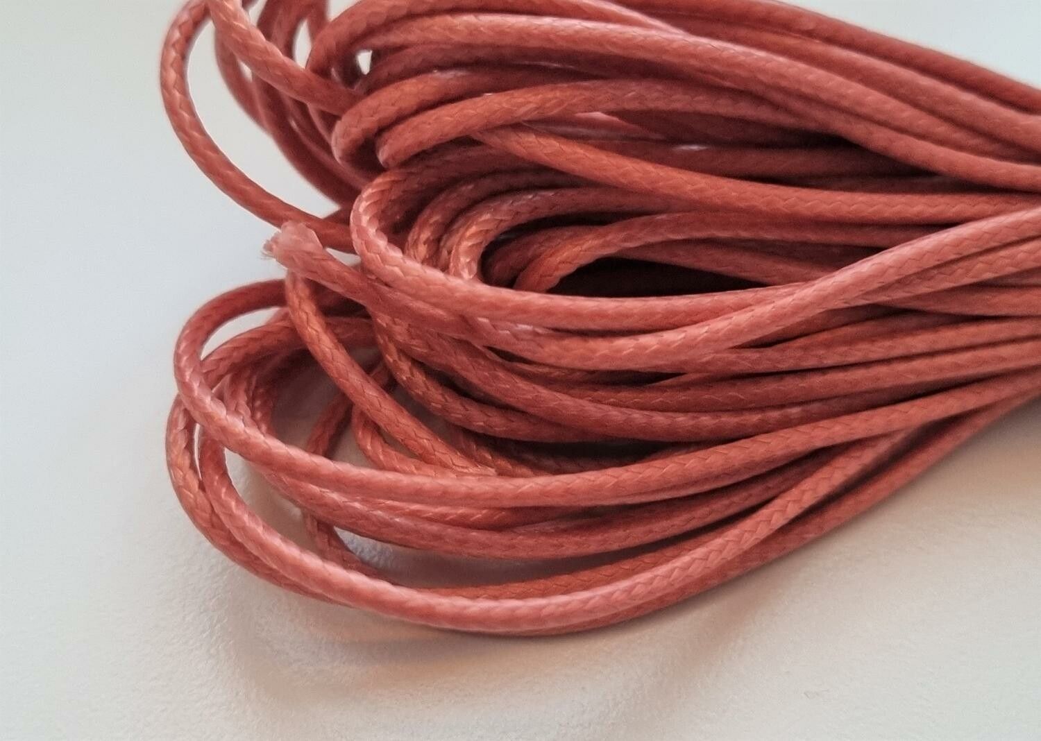 9 meter vaxat bomullssnöre (Rosa / laxrosa)