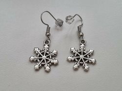 Örhängen Snöflingor, antiksilverfärgade