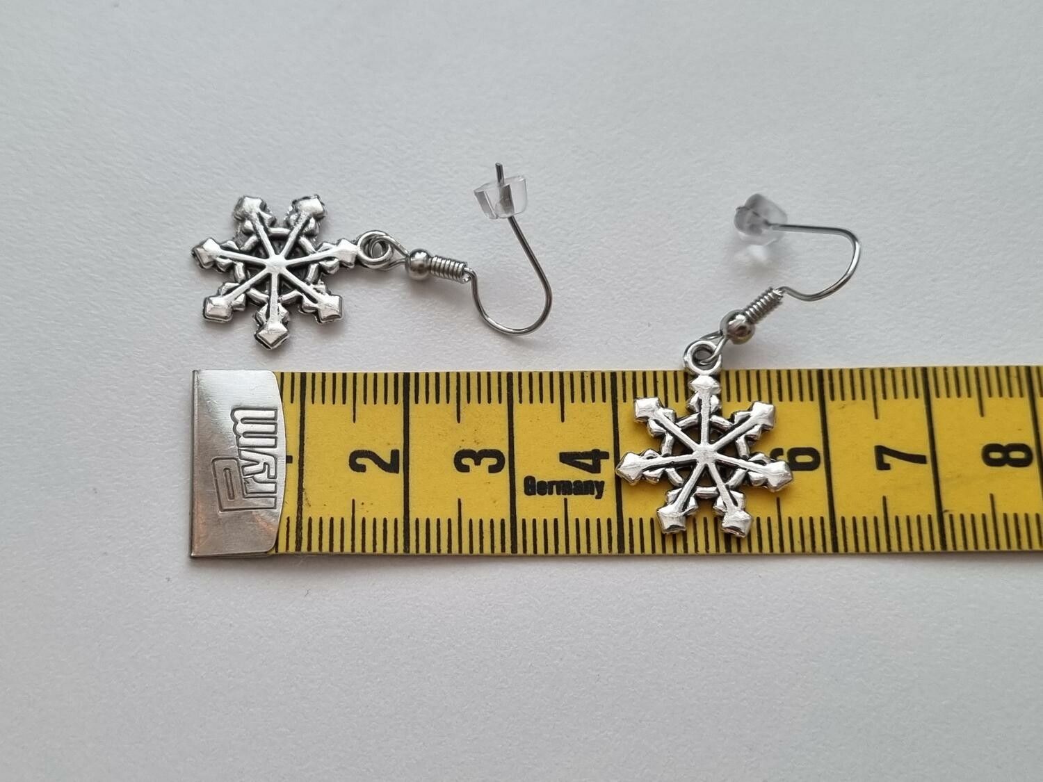 Örhängen Snöflingor, antiksilverfärgade