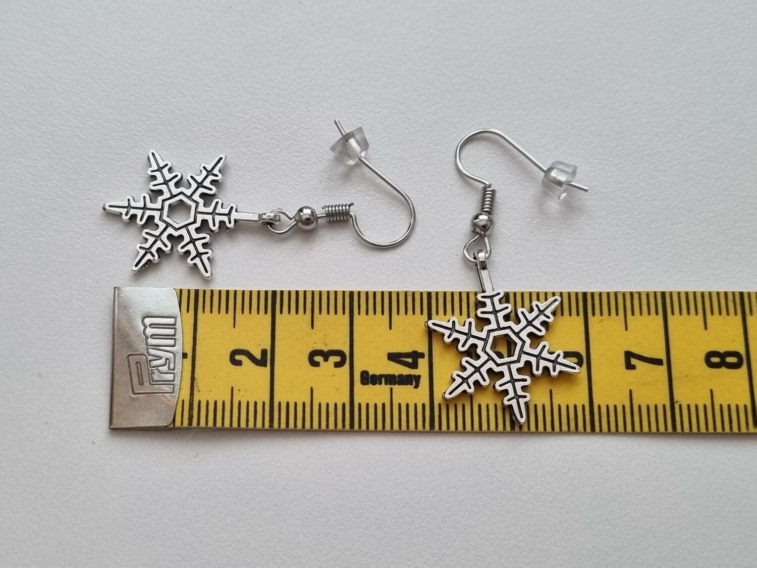 Örhängen Snöflingor, antiksilverfärgade