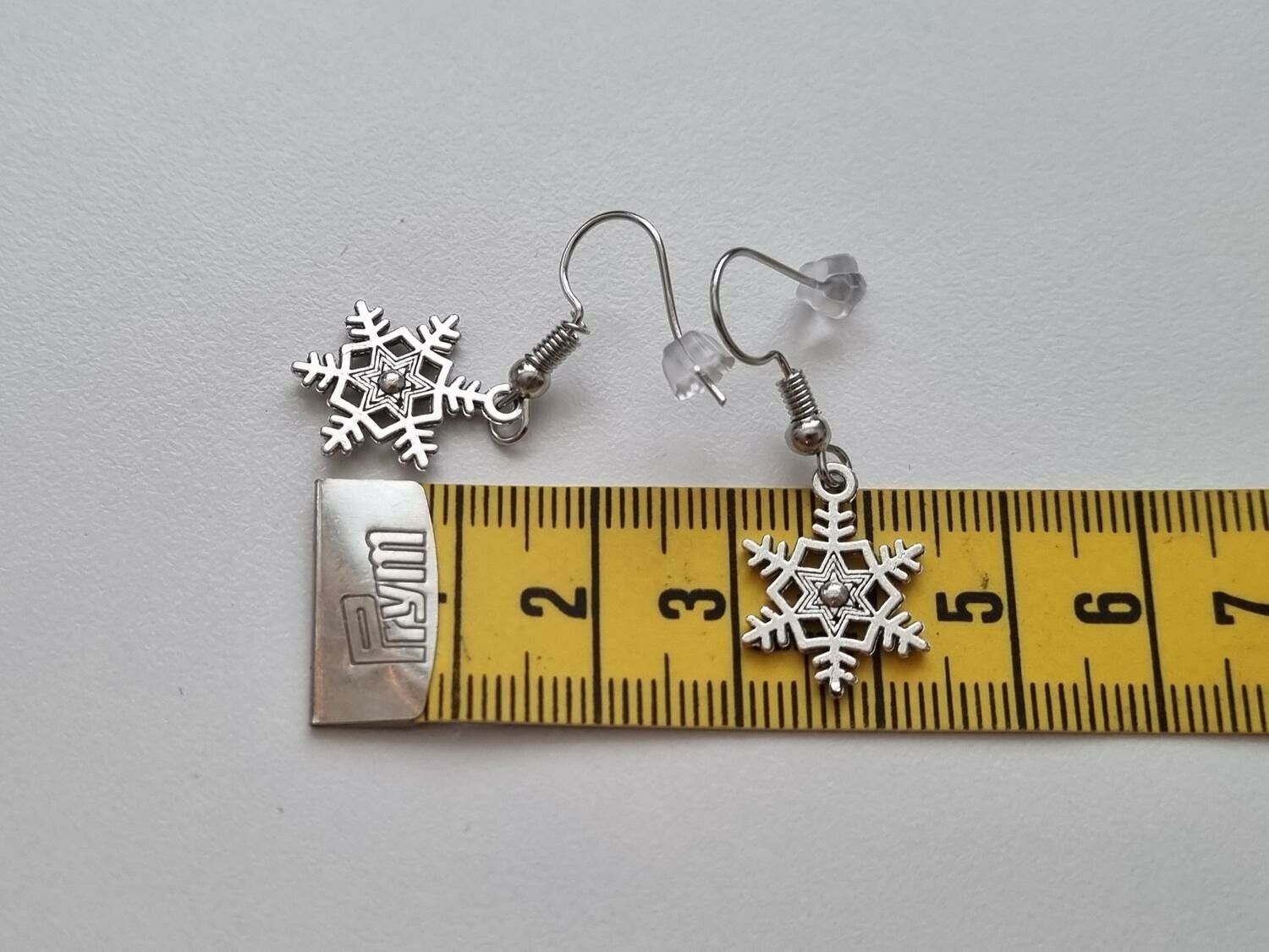 Örhängen Snöflingor, antiksilverfärgade