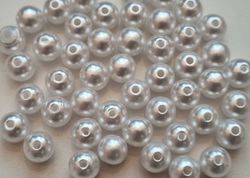 50 st vita pärlor, beads (8 mm)