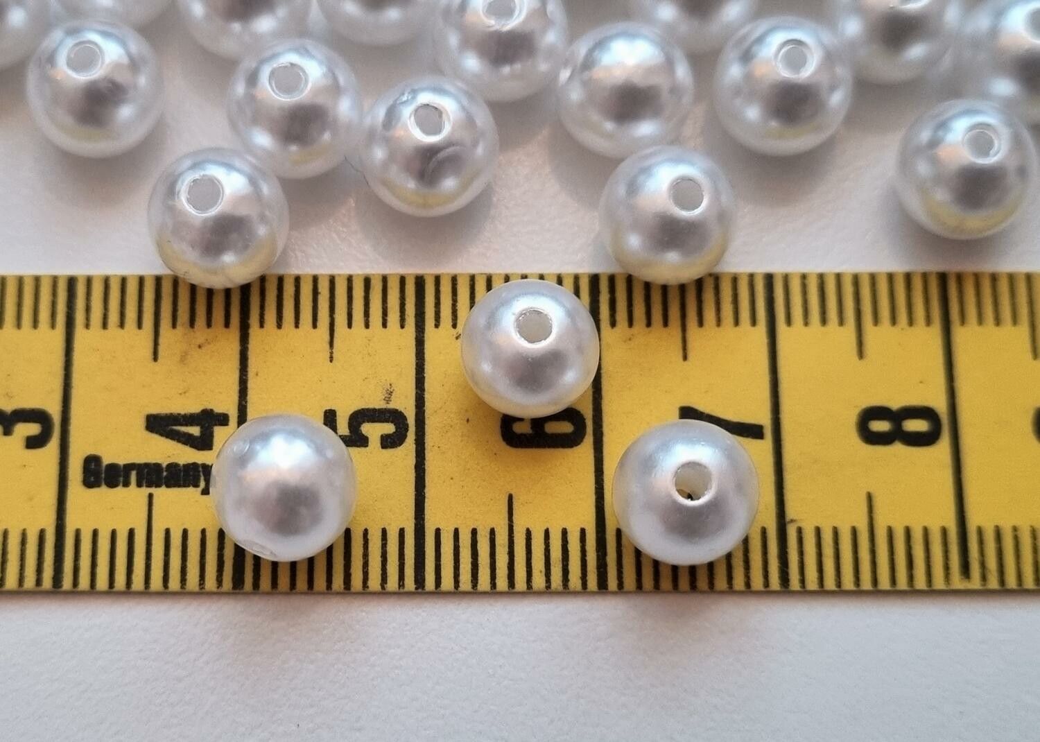 50 st vita pärlor, beads (8 mm)