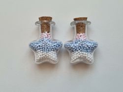 2 st fyllda glasflaskor, flaskor med kork