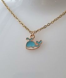 Halsband med en söt val (45 cm lång kedja)