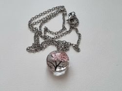 Halsband med rund glasberlock - Rosa träd (45 cm lång kedja)