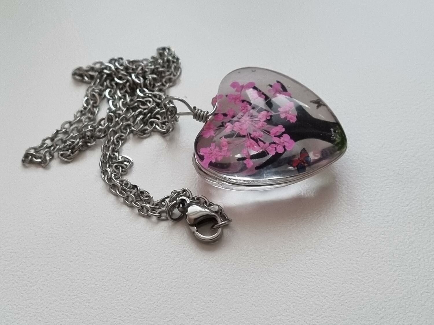 Halsband med hjärtformad glasberlock - Stort träd (45 cm lång kedja) - Lila