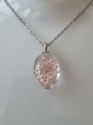 Halsband med oval glasberlock (50 cm lång kedja) - Rosa glasberlock