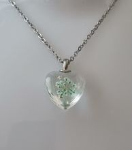 Halsband med hjärtformad glasberlock (50 cm lång kedja) - Grön/turkos