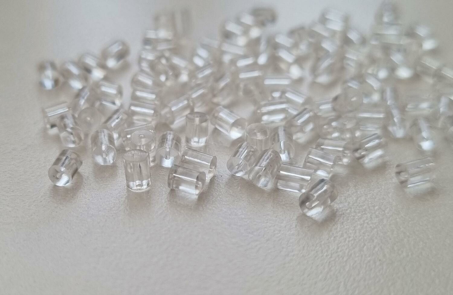 50 st pluppar bakstycken stoppers för örhängen (cylinderformade)