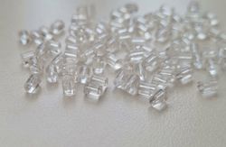 50 st pluppar bakstycken stoppers för örhängen (cylinderformade)