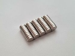 50 st Neodymium magneter (5x1,5 mm) runda magneter