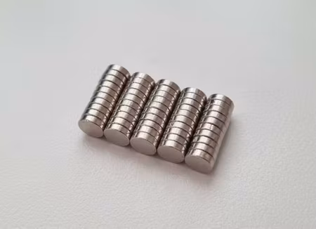 50 st Neodymium magneter (5x1,5 mm) runda magneter