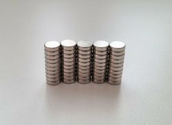 50 st Neodymium magneter (6x2 mm) runda magneter