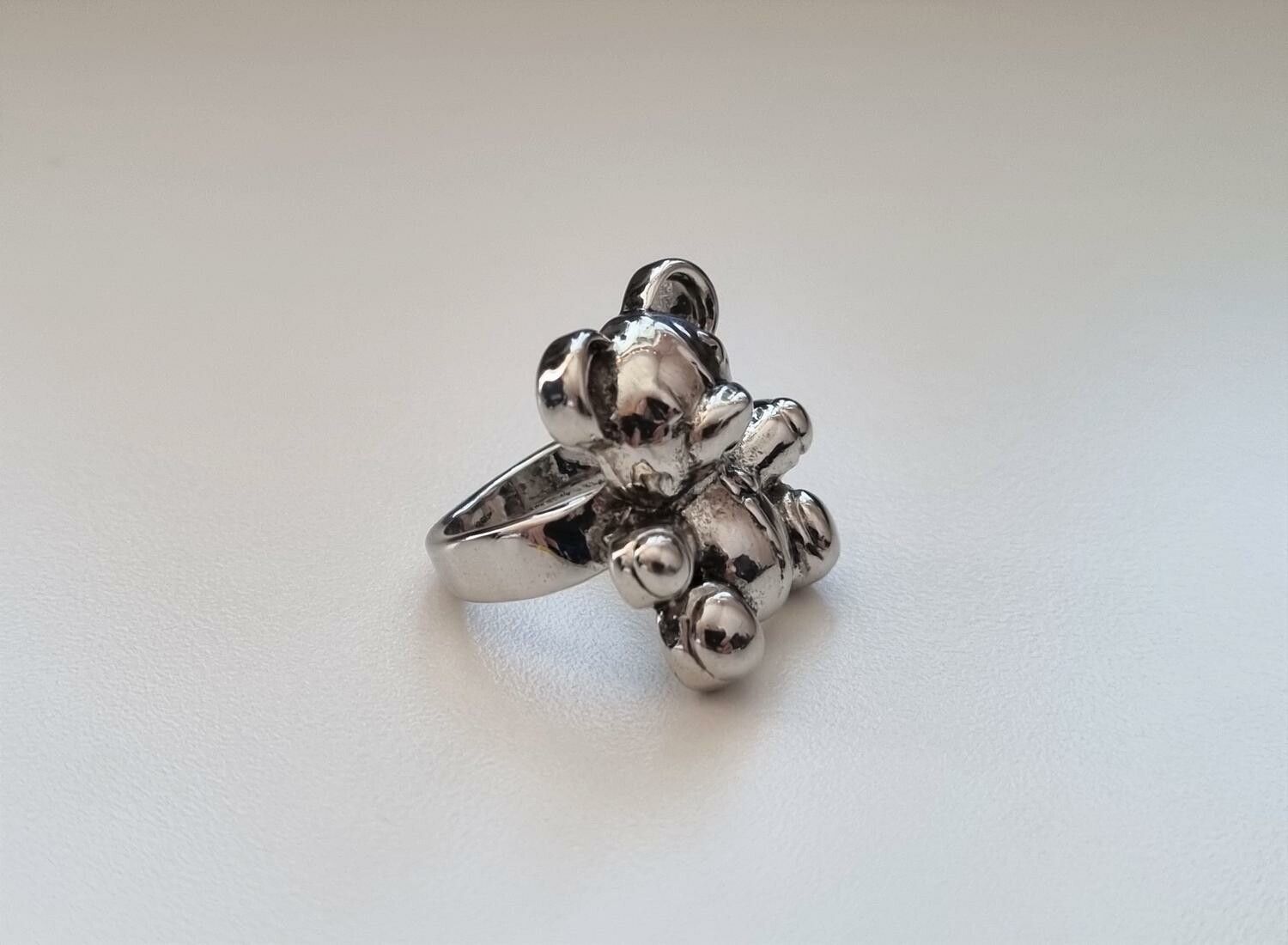 Silverfärgad ring - Nalle / nallebjörn (17,6 mm innermått, vikt 10,5 gram)