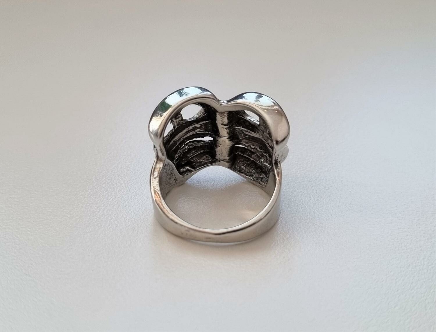 Silverfärgad ring - Komedi och tragedi (17,7 mm innermått, vikt 7 gram)