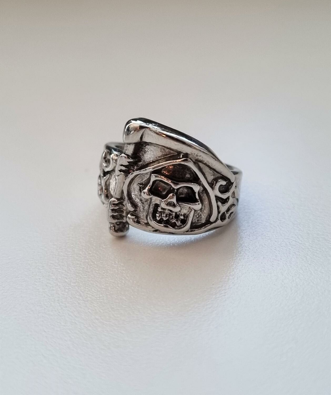 Silverfärgad ring - Liemannen (17,4 mm innermått, vikt 7 gram)