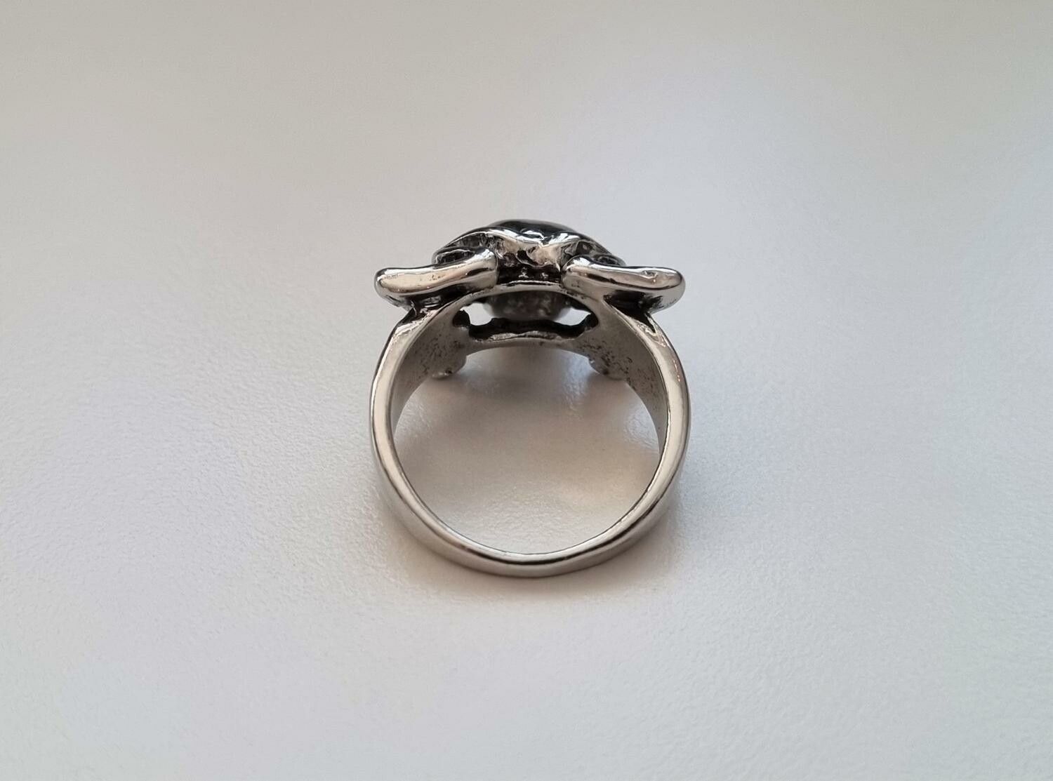 Silverfärgad ring - Groda / padda (18,1 mm innermått, vikt 7 gram)