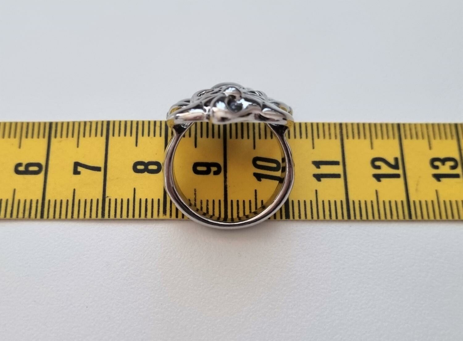 Silverfärgad ring - Joker / Narr (17,4 mm innermått, vikt 9  gram)
