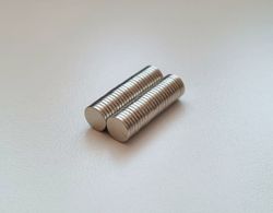 50 st Neodymium magneter (6x1 mm) runda magneter