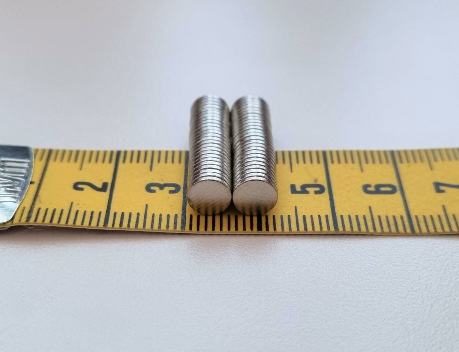 50 st Neodymium magneter (6x1 mm) runda magneter