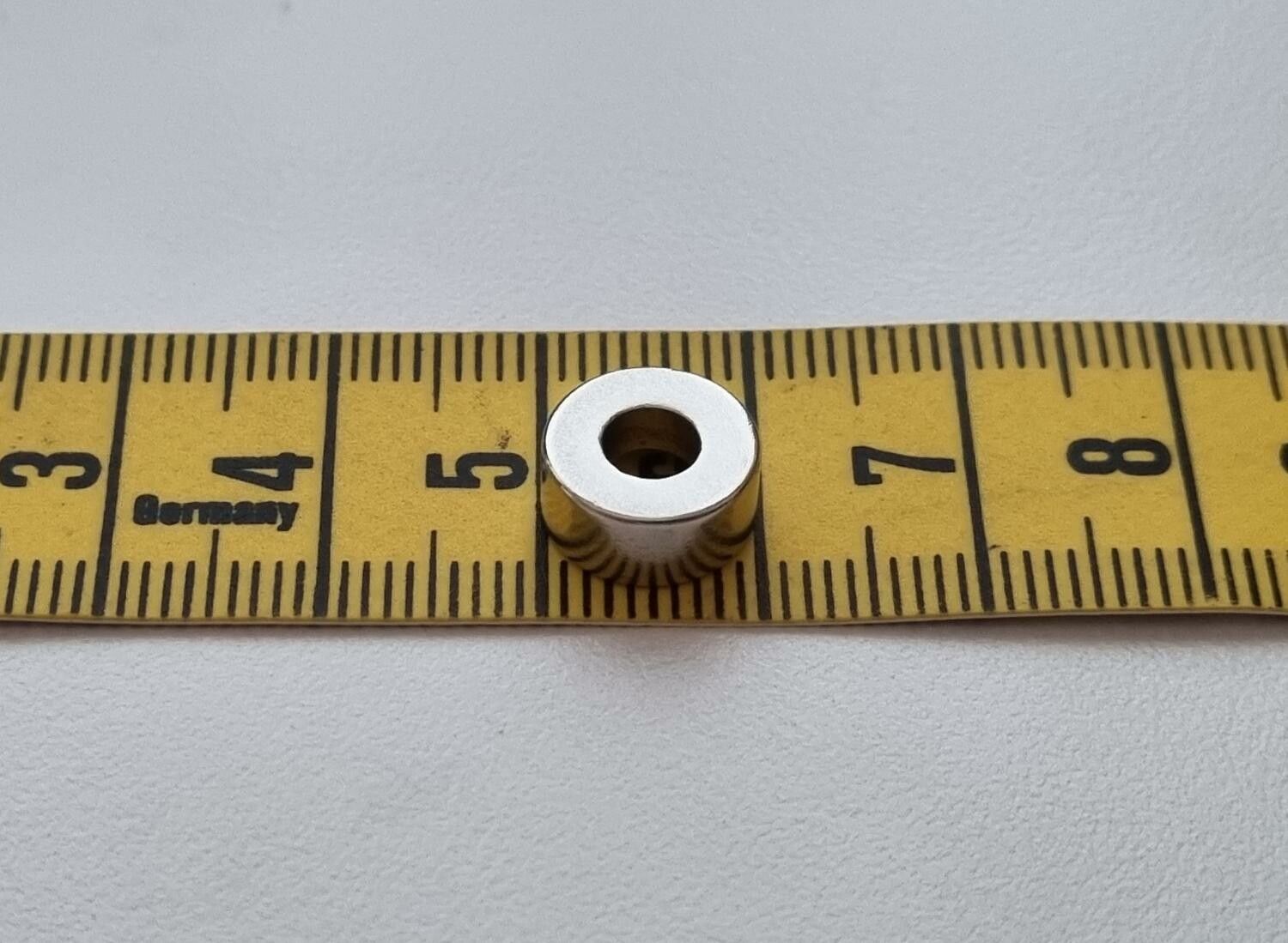 10 st Neodymium magneter (10x5x4 mm) runda magneter med hål