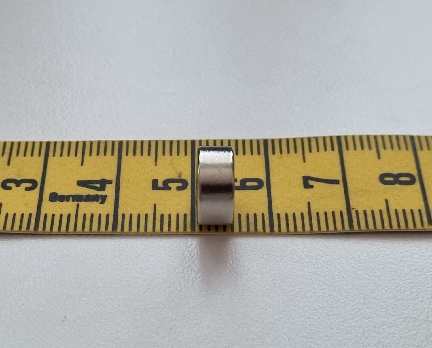 10 st Neodymium magneter (10x5x4 mm) runda magneter med hål