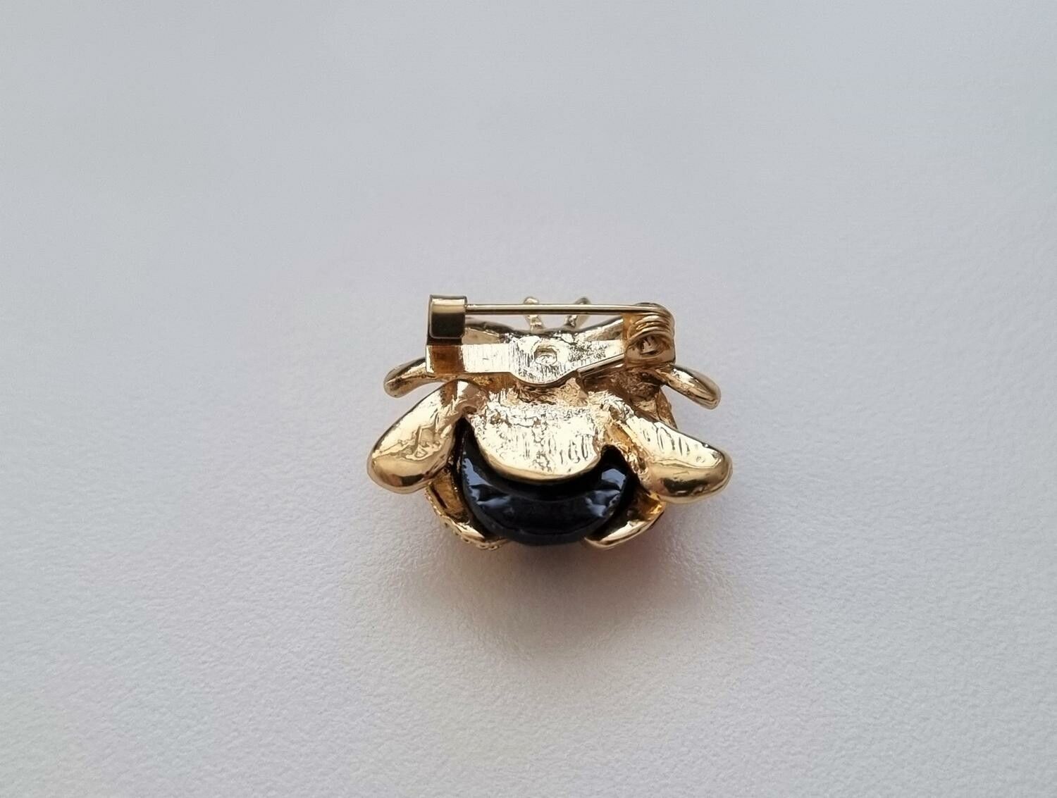 1 st söt miniatyr brosch hänge - Skalbagge (variant 4)