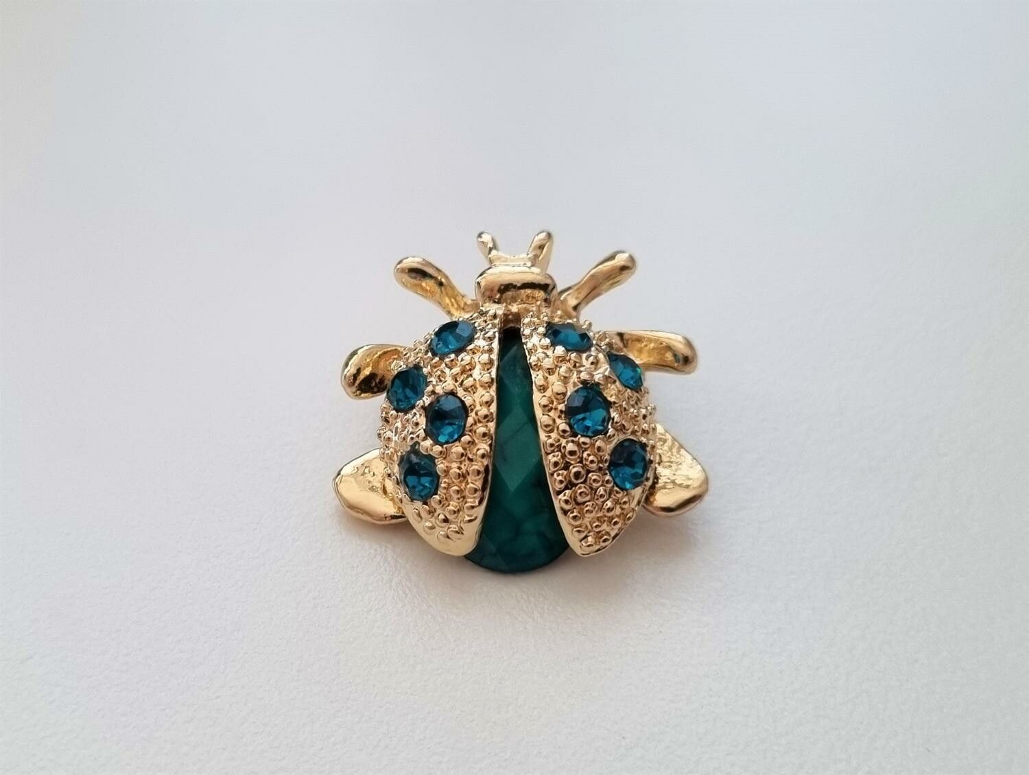 1 st söt miniatyr brosch hänge - Skalbagge (variant 2)