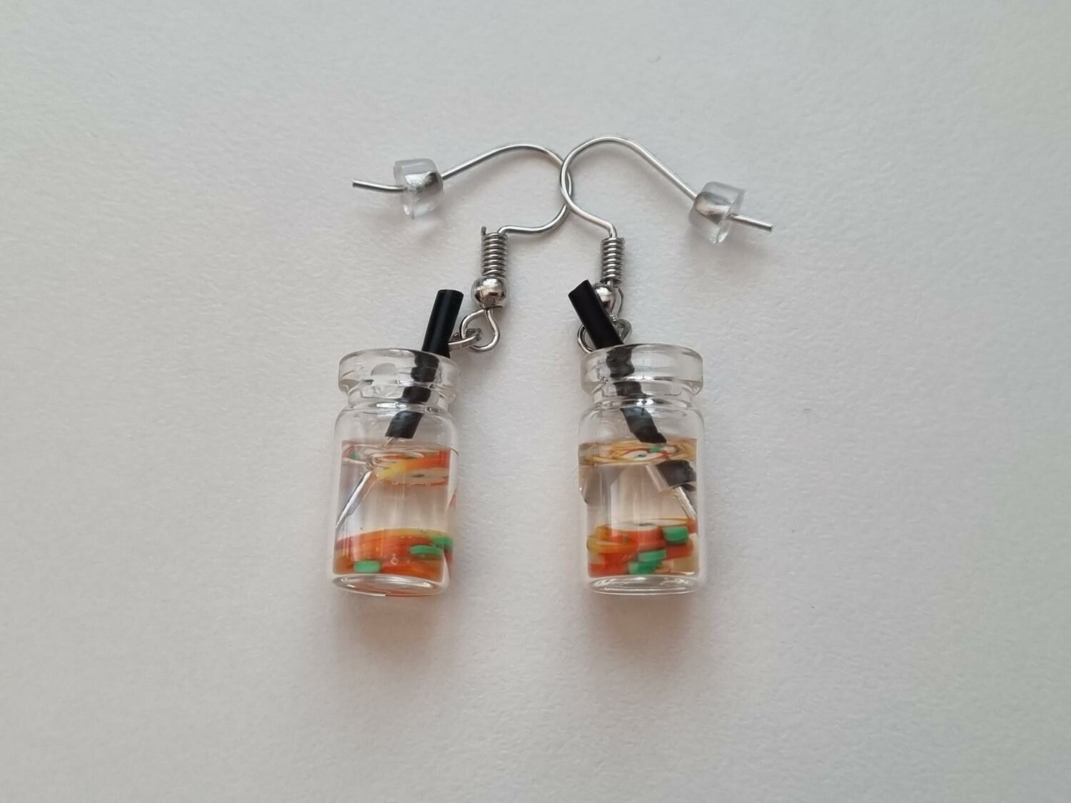 Örhängen, Miniatyr glasflaska / drink med fyllning (variant 10)