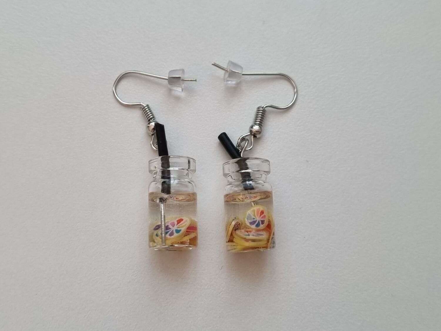 Örhängen, Miniatyr glasflaska / drink med fyllning (variant 8)