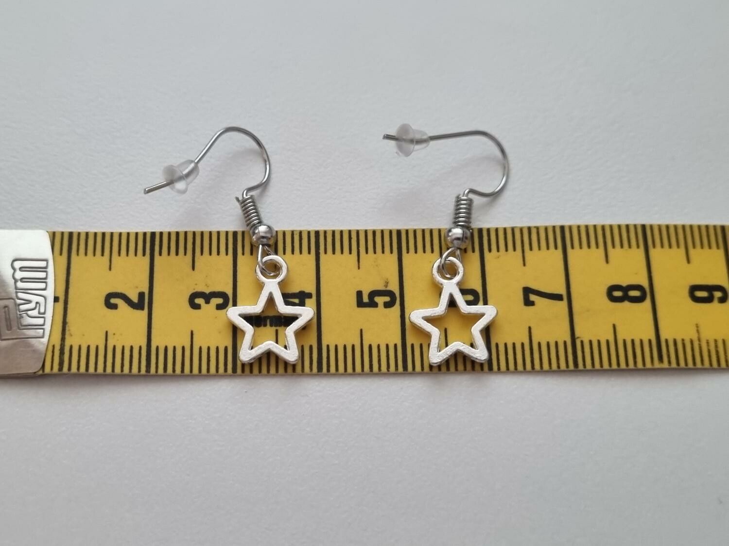 Örhängen Stjärna - antiksilverfärgade